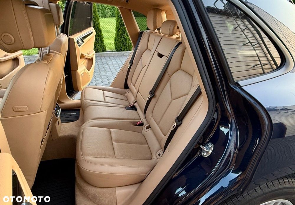 Porsche Macan - 20