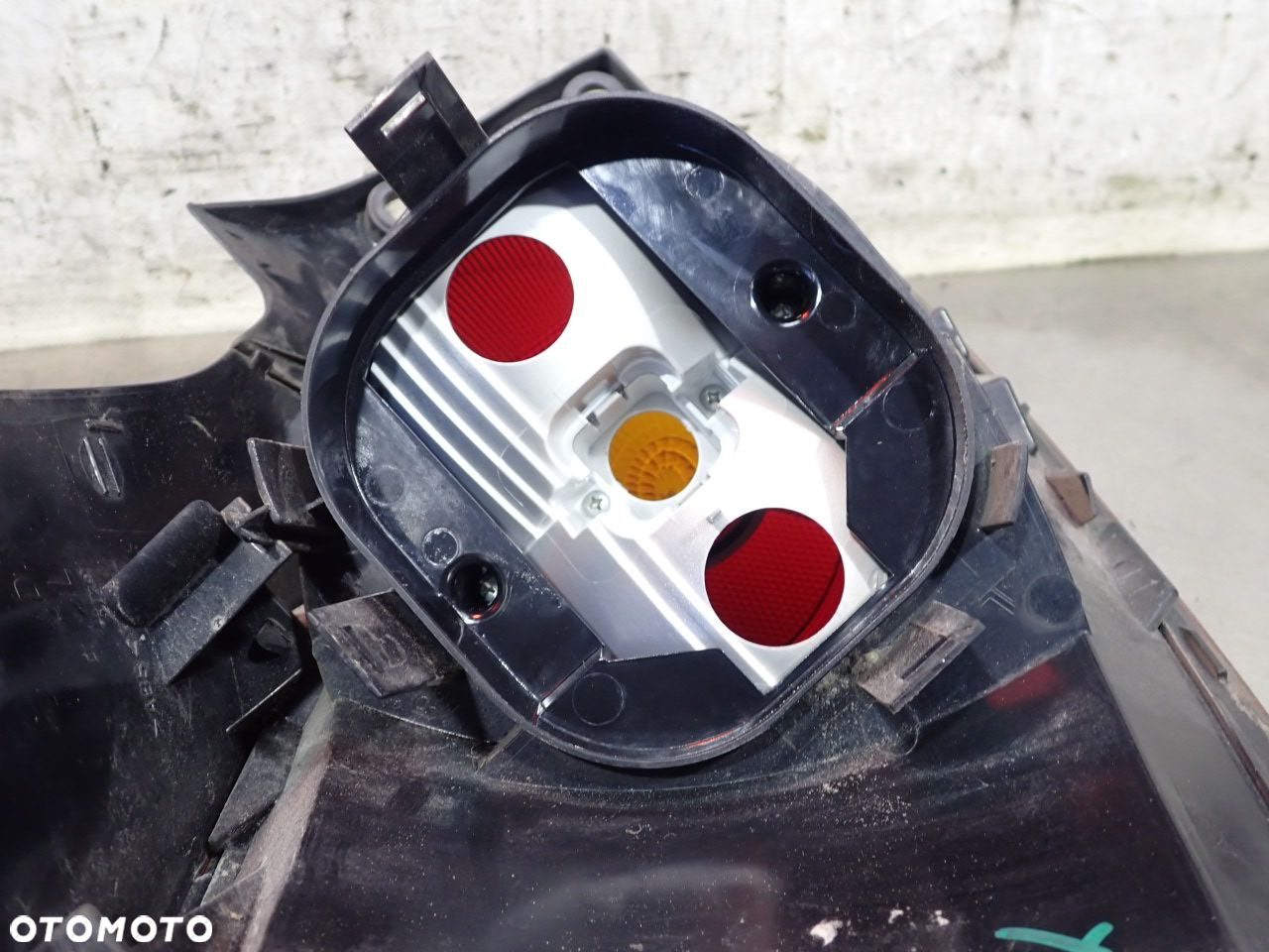 LAMPA PRAWA TYLNA FIAT BRAVO II - 12