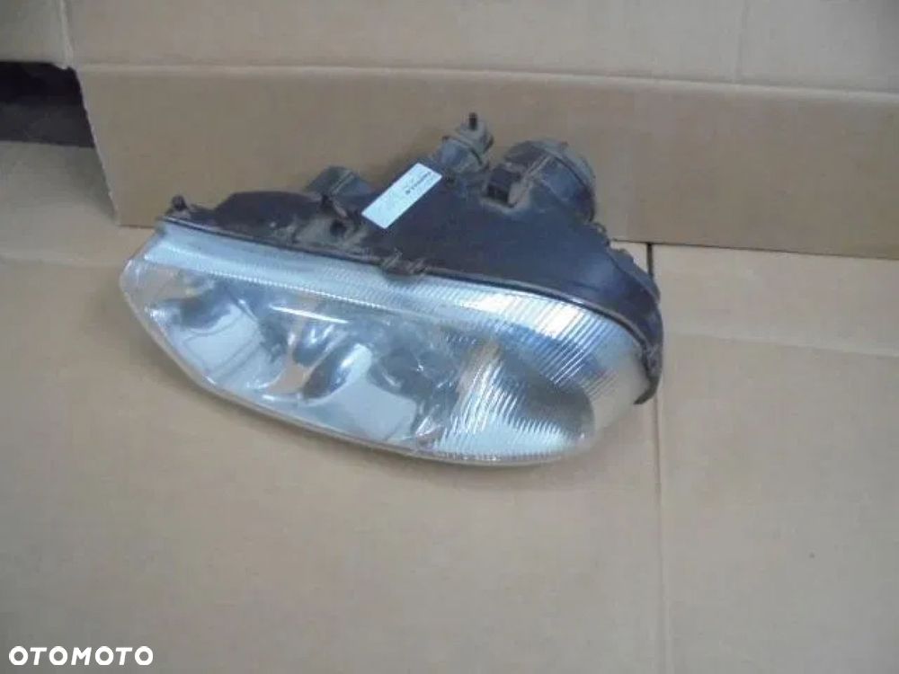 ALFA 156 LAMPA LEWA PRZÓD - 2