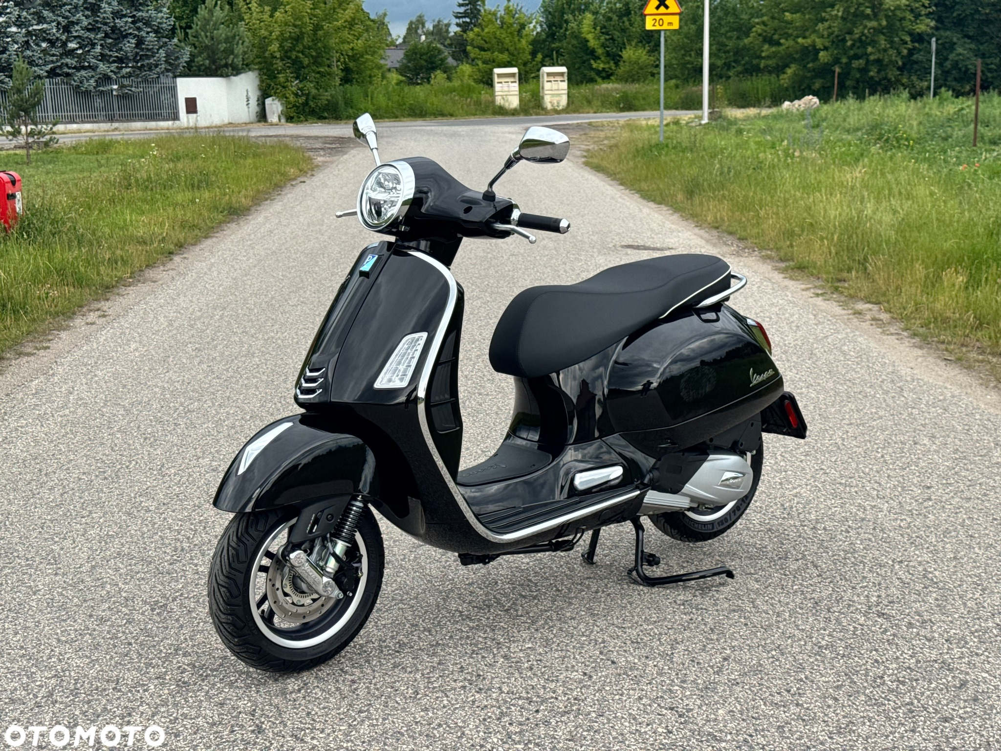 Vespa GTS - 24