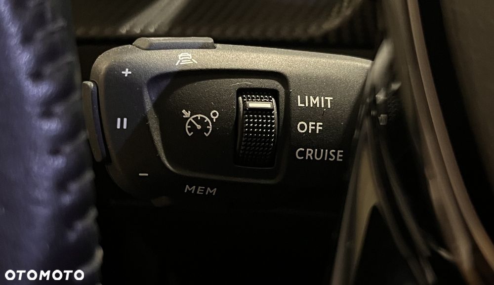 Peugeot 2008 PureTech 130 Allure - 21