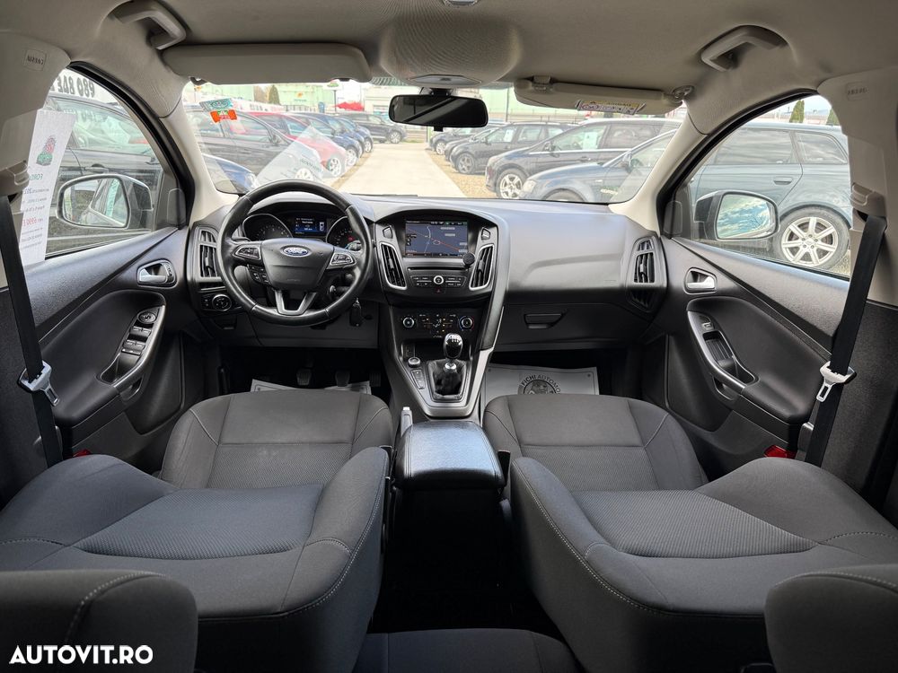 Ford Focus 1.5 TDCi DPF Start-Stopp-System Titanium - 8