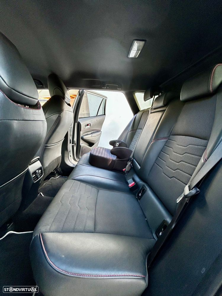 Toyota Corolla Touring Sports 2.0 Hybrid Exclusive - 4