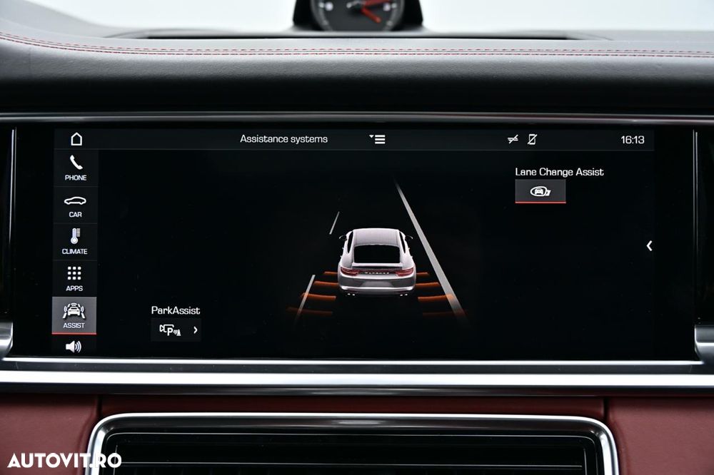 Porsche Panamera - 30