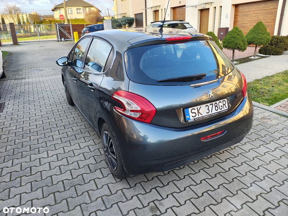 Peugeot 208 1.2 PureTech Active - 8