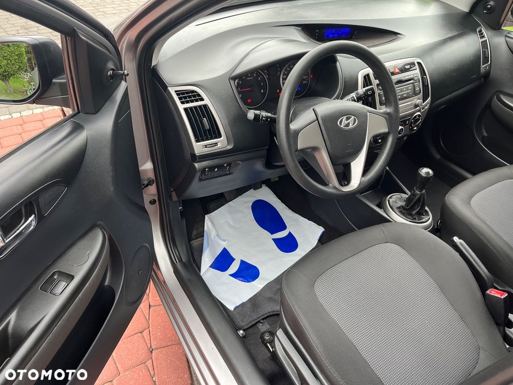 Hyundai i20 1.25 Comfort - 9