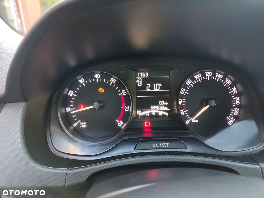 Skoda Fabia 1.0 Style - 4
