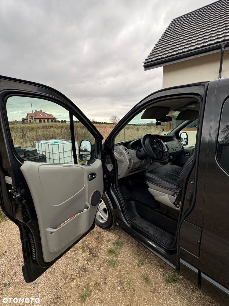 Opel Vivaro L2H1 2.9t - 10