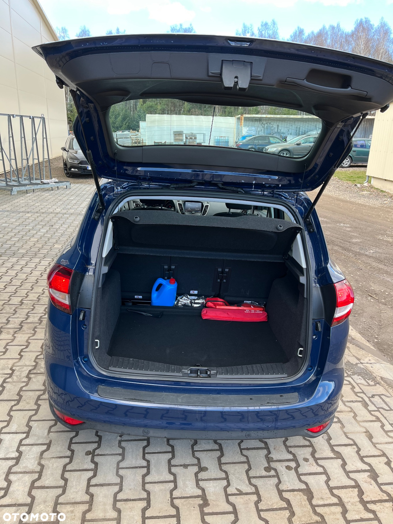 Ford C-MAX - 12