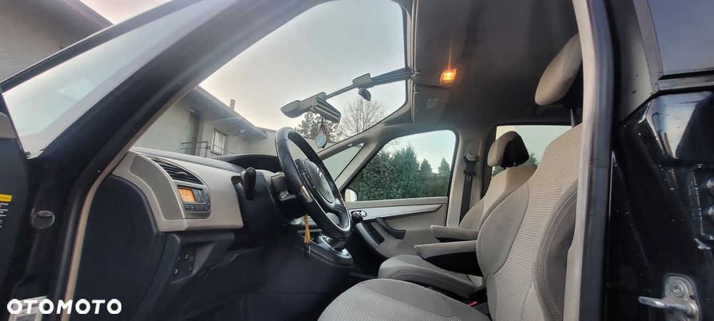 Citroën C4 Picasso - 31