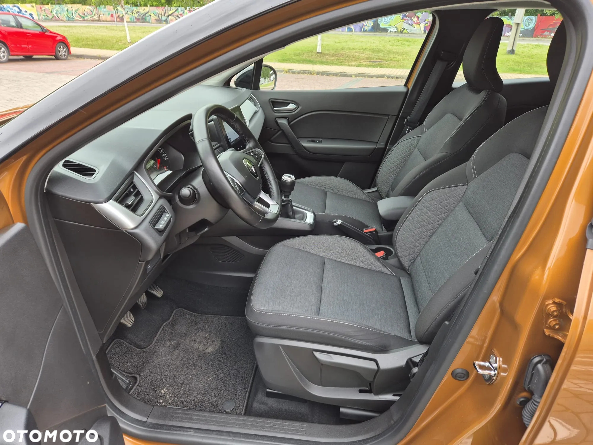 Renault Captur 1.3 TCe mHEV Techno - 15