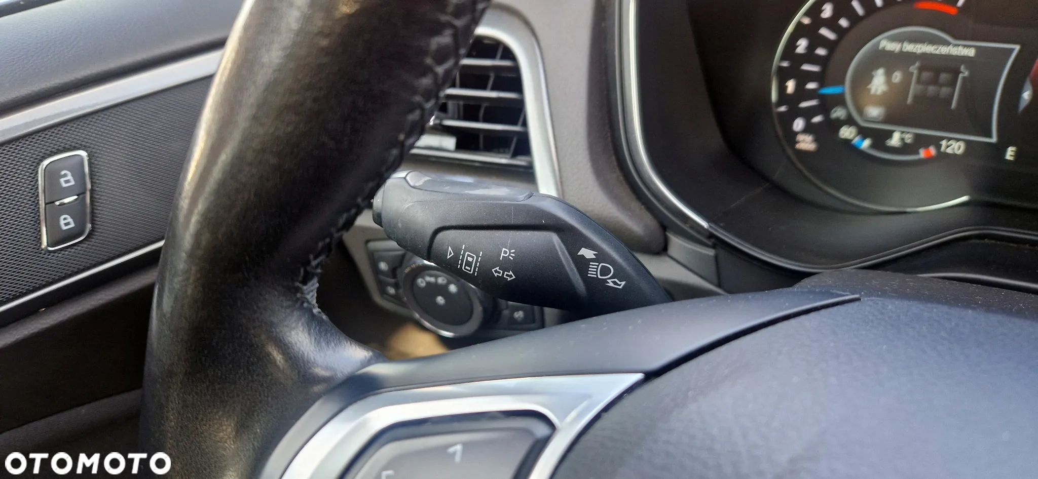 Ford Mondeo 2.0 EcoBlue Titanium - 13