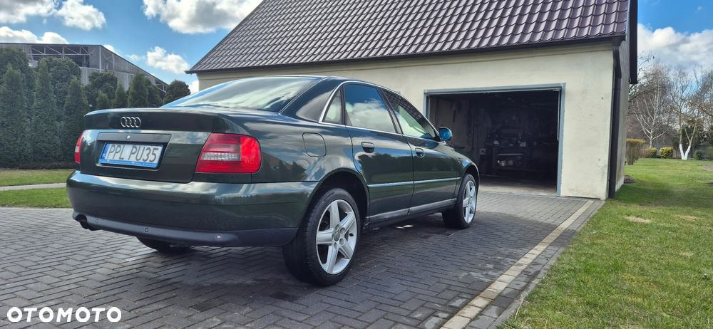 Audi A4 Limousine - 8