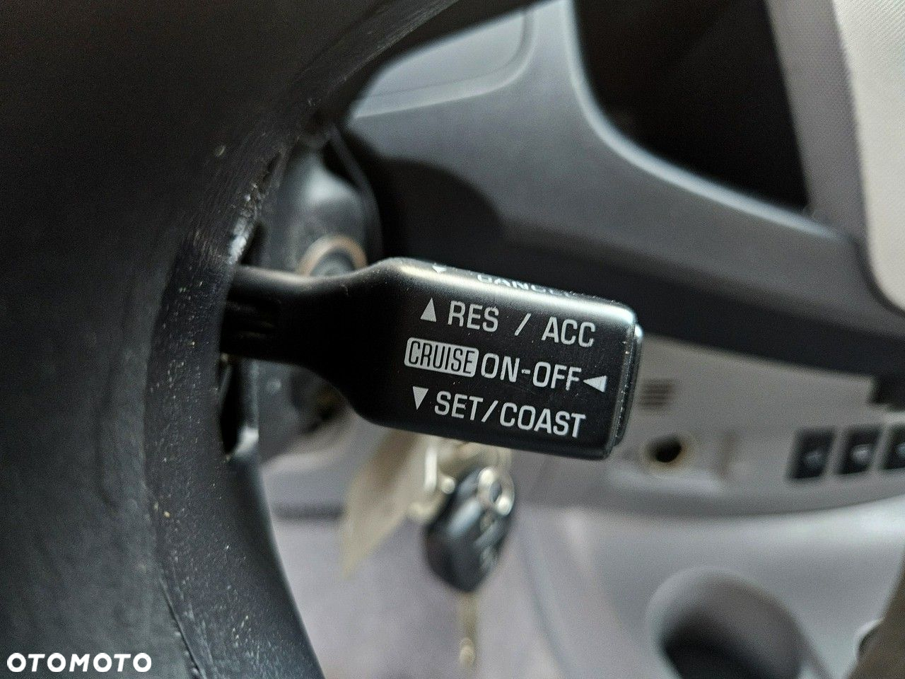 Toyota Hilux 4x4 Double Cab Autm Executive - 18
