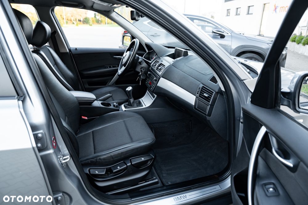 BMW X3 xDrive20i - 34