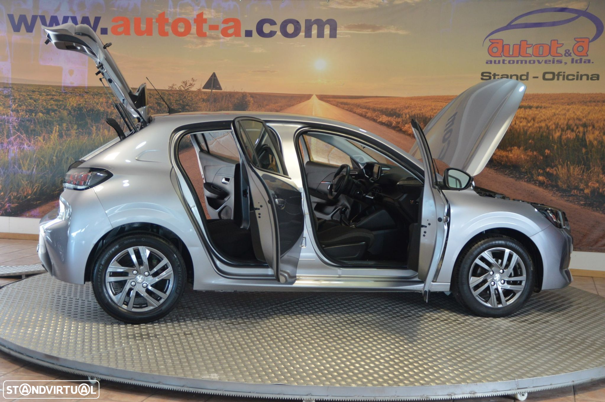 Peugeot 208 1.2 PureTech Active Pack - 14