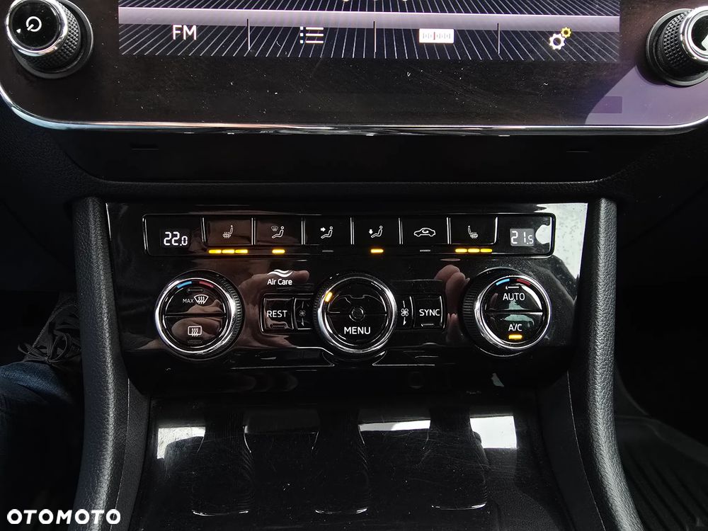 Skoda Superb 2.0 TDI DSG Active - 28
