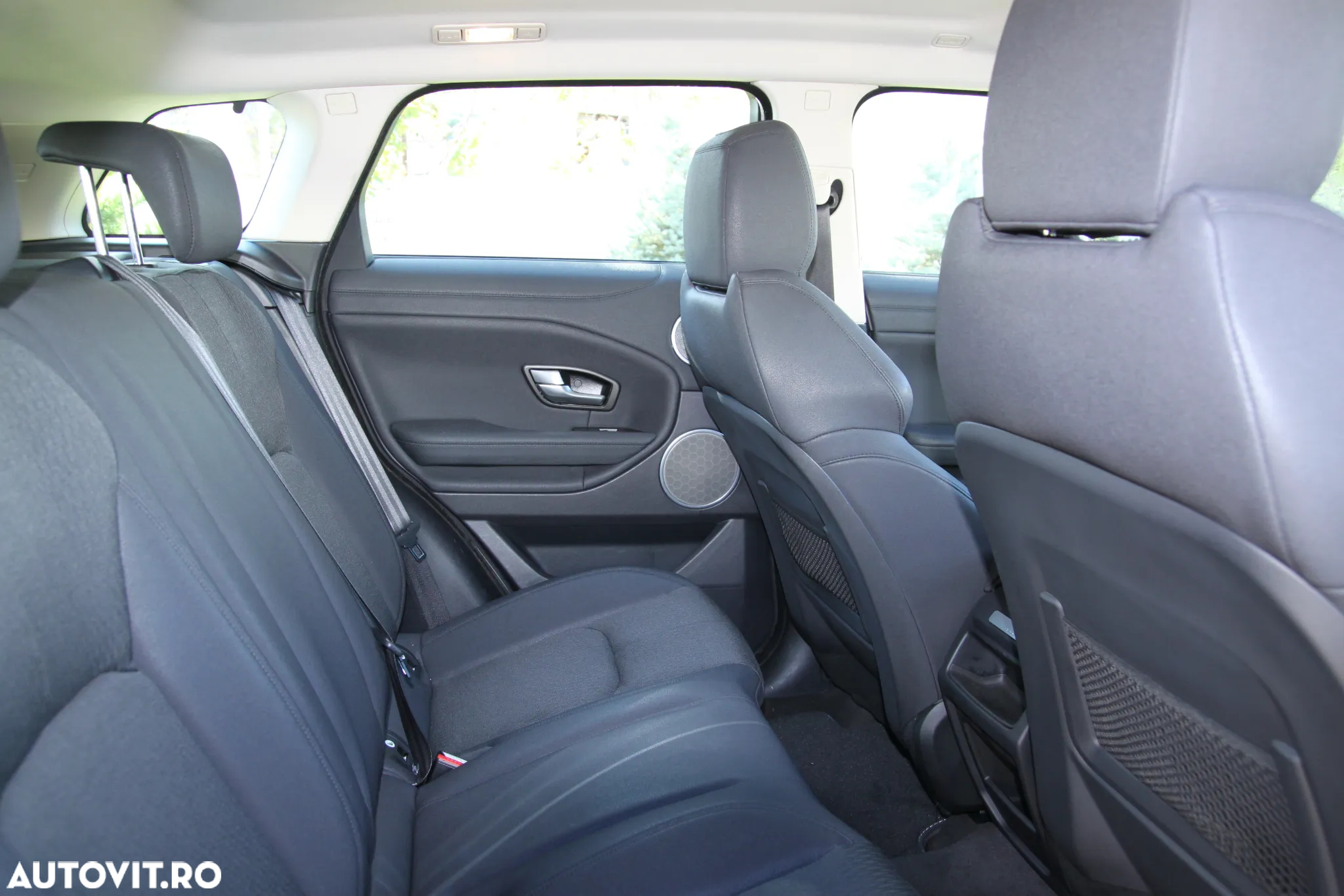 Land Rover Range Rover Evoque - 19