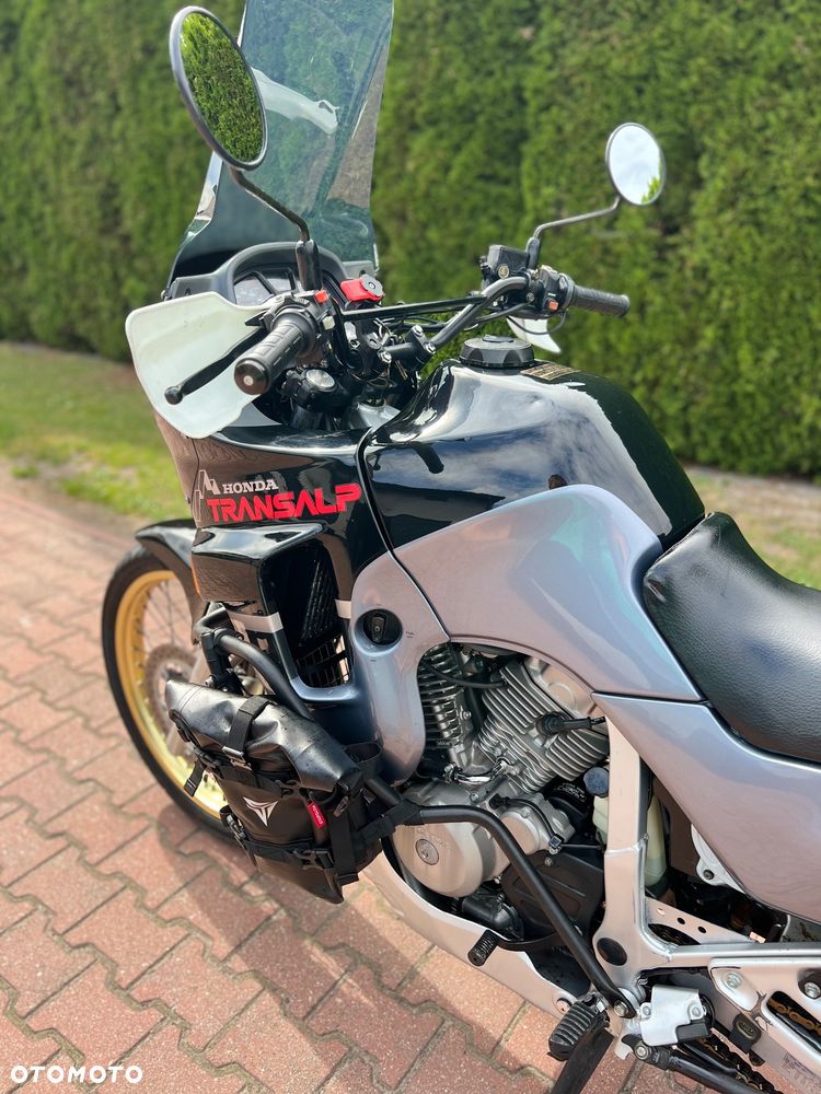 Honda Transalp - 11