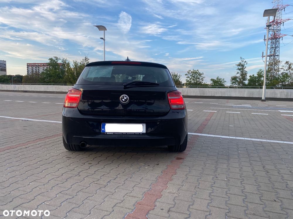 BMW Seria 1 116i - 5