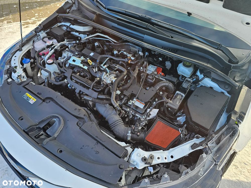 Toyota Corolla 2.0 Hybrid Style - 24