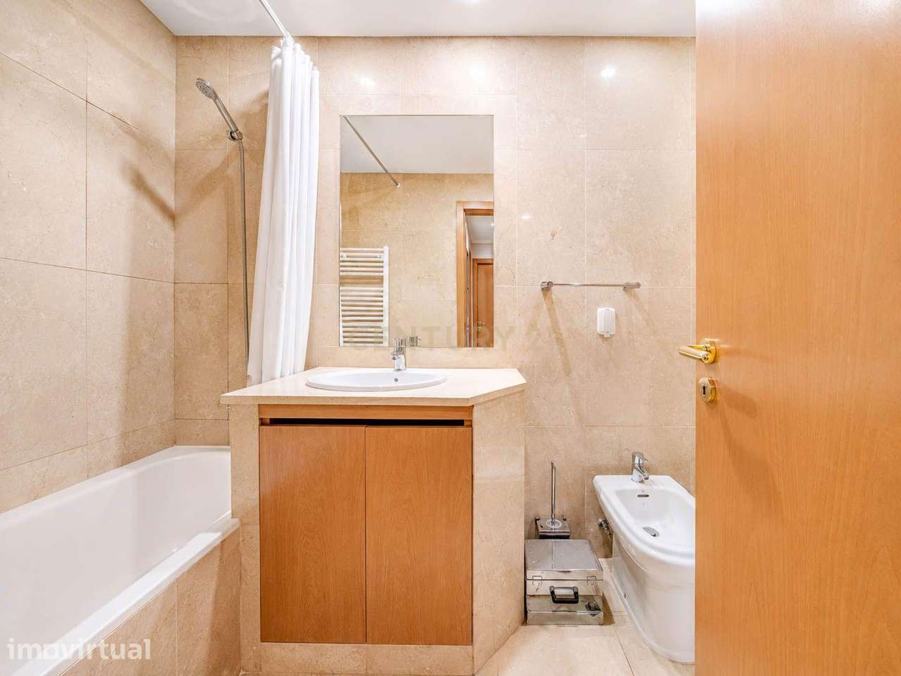 Apartamento T2 com varanda, garagem e arrumos | Senhora da Hora - Mato - Grande imagem: 5/26