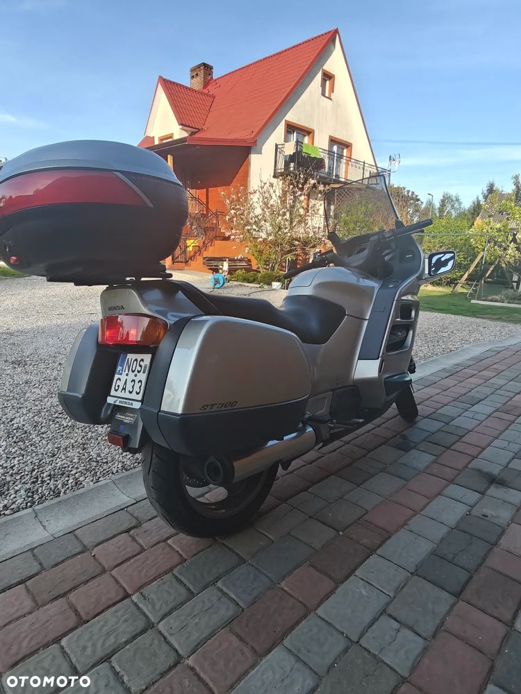 Honda ST - 4