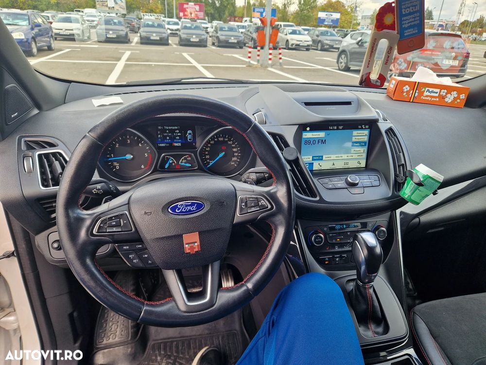 Ford Kuga 2.0 TDCi 4WD Powershift ST-Line - 11