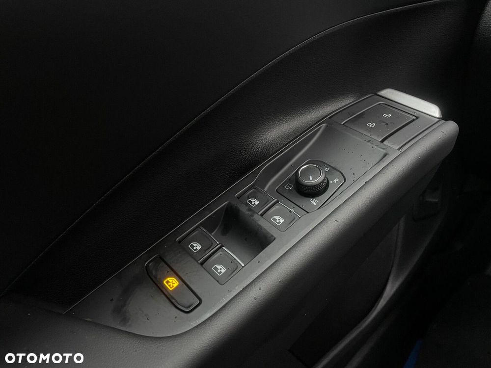 Volkswagen T-Roc 1.5 TSI Style DSG - 23