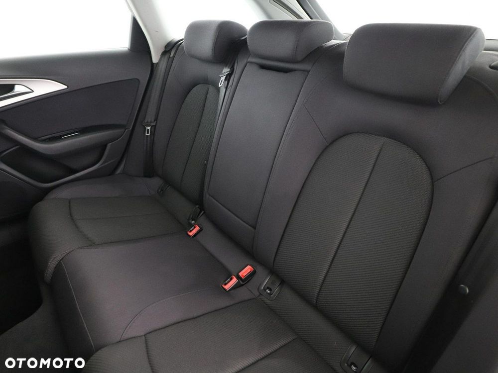 Audi A6 Avant 2.0 TDI Ultra S tronic - 18
