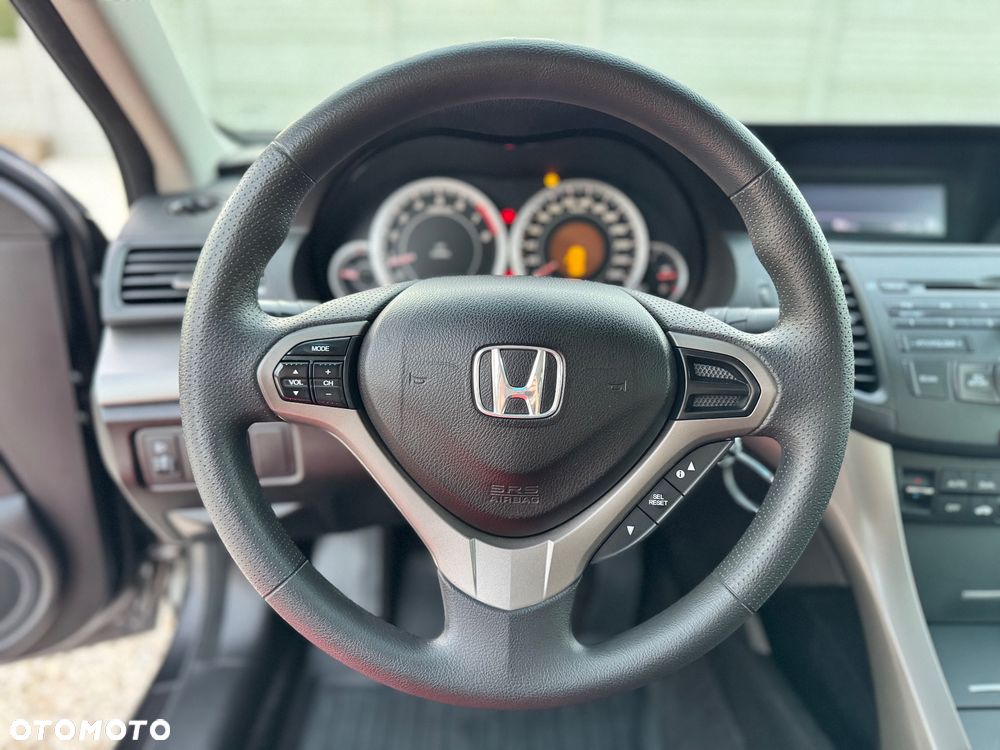 Honda Accord 2.0 Comfort - 14