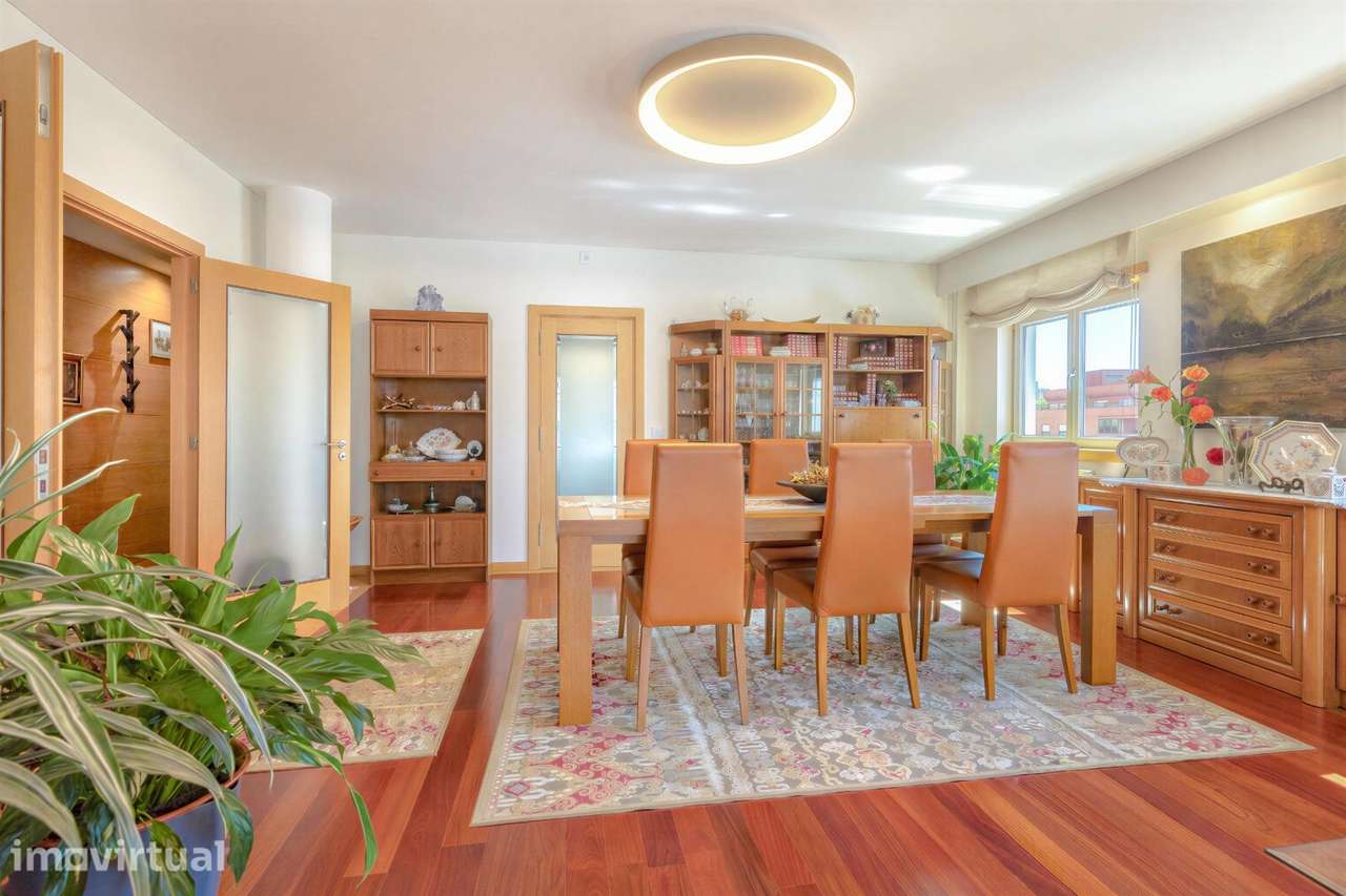 Apartamento T3 de áreas excecionais junto a Santo Ovídio - Grande imagem: 4/39
