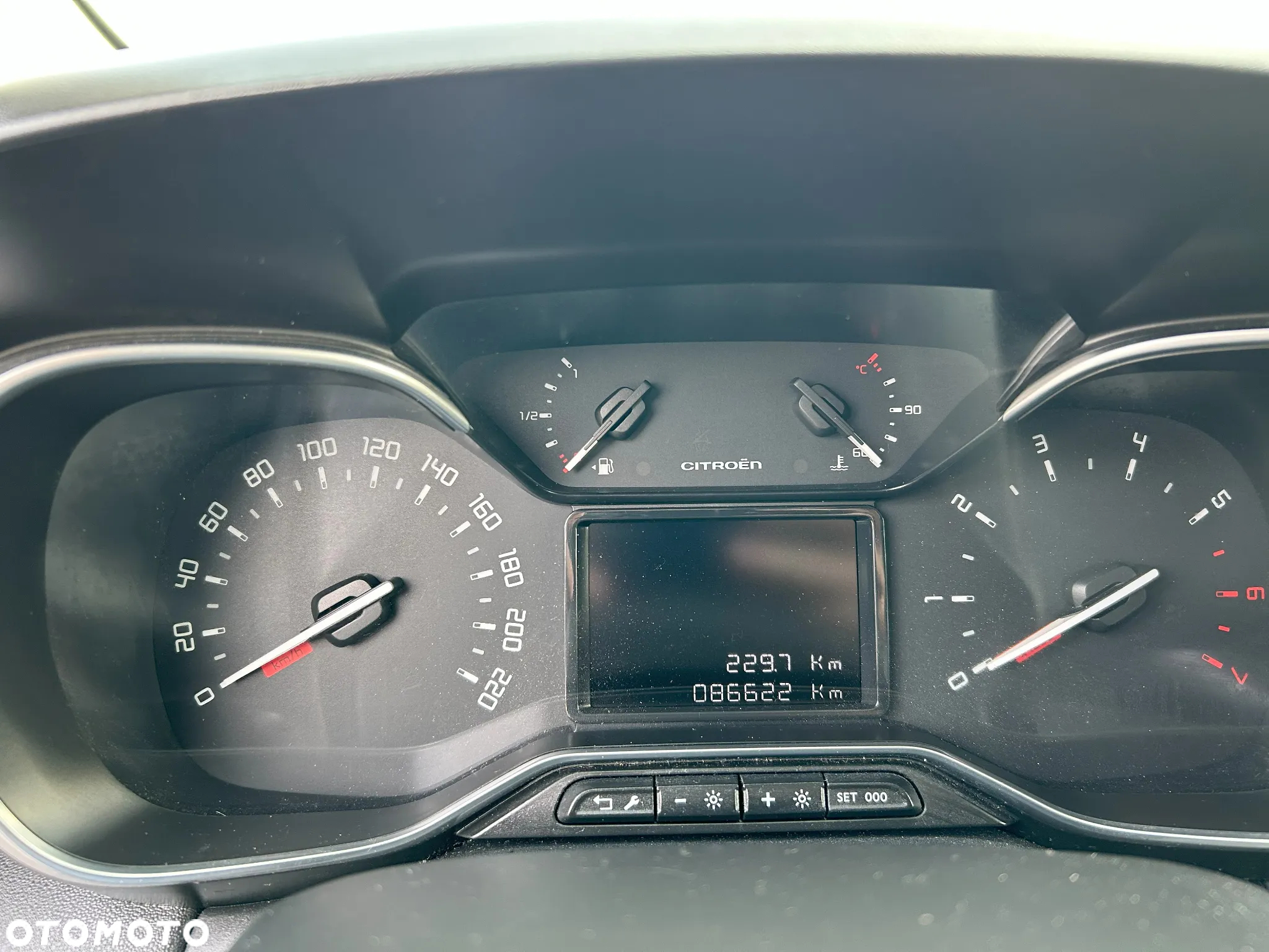 Citroën C3 Aircross 1.6 BlueHDi Feel S&S - 14