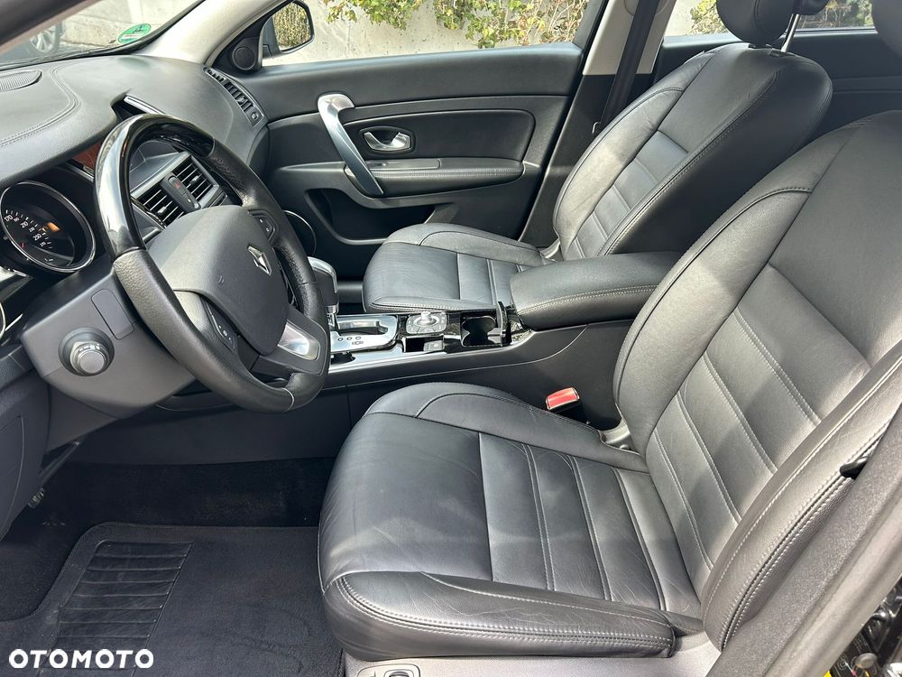 Renault Latitude - 17