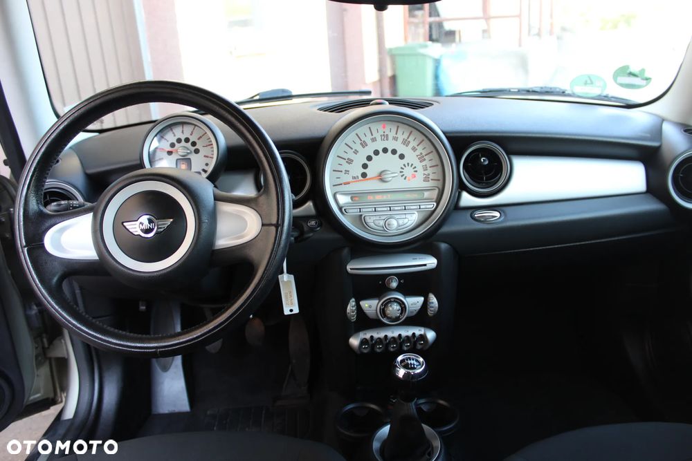 MINI ONE - 6