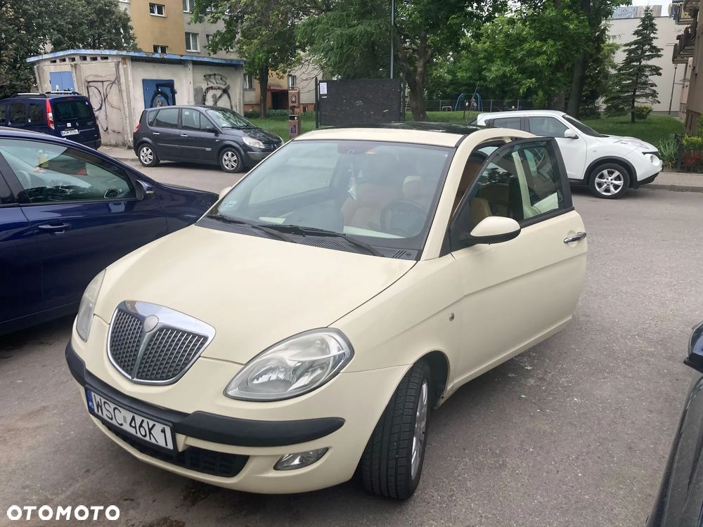 Lancia Ypsilon 1.4 16v Platino - 1
