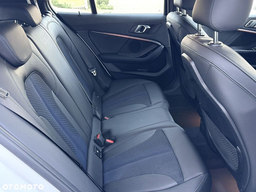 BMW Seria 1 118i M Sport - 26