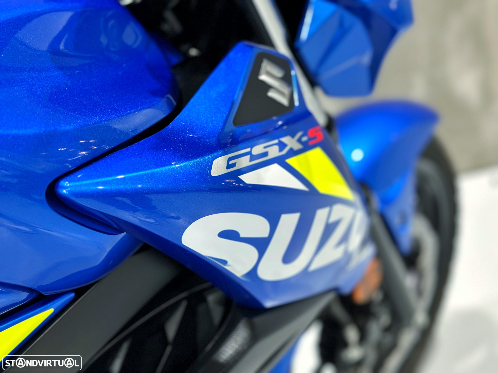 Suzuki GSX 125 S - 11