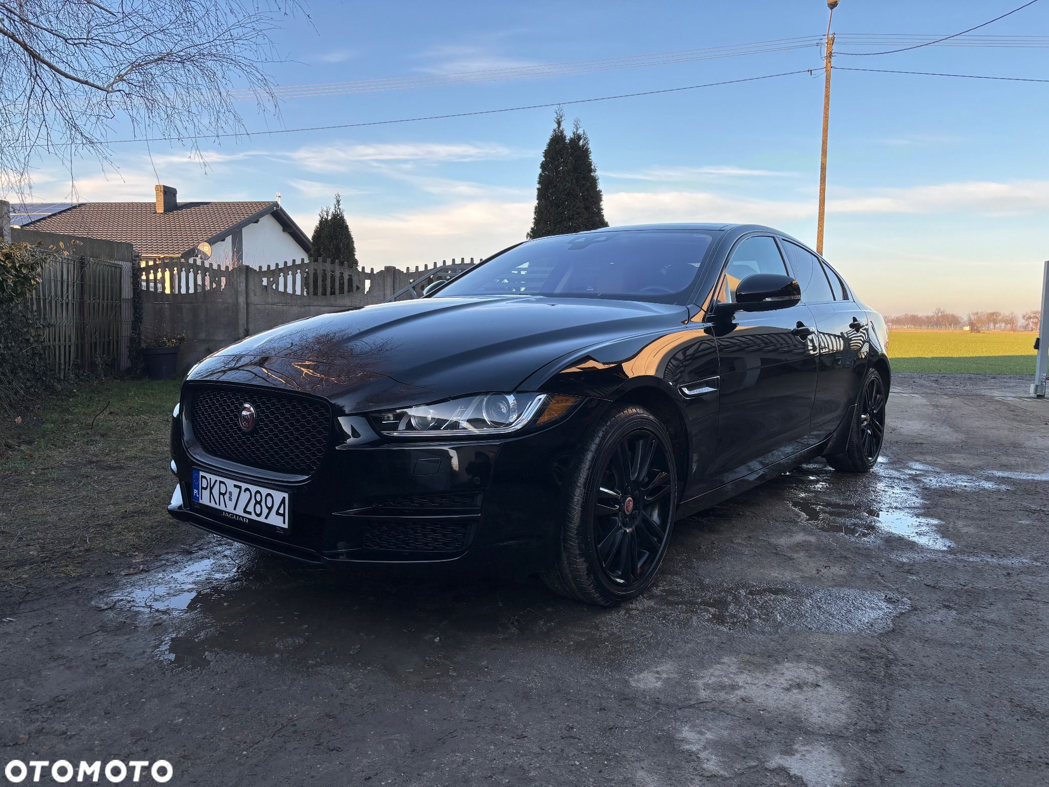 Jaguar XE 25t AWD Prestige - 1