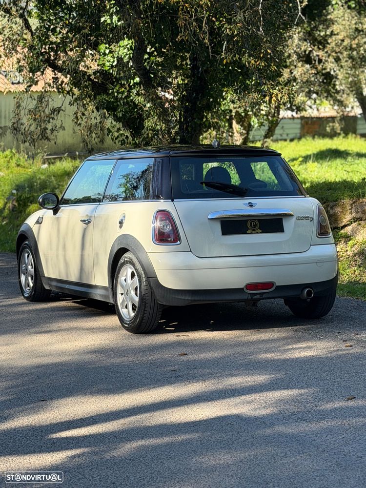 MINI 3 Portas Cooper D - 5
