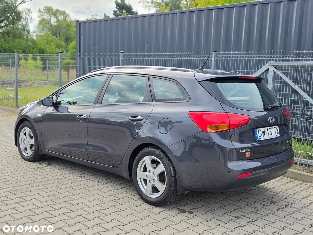 Kia Ceed 1.6 CRDi L - 1