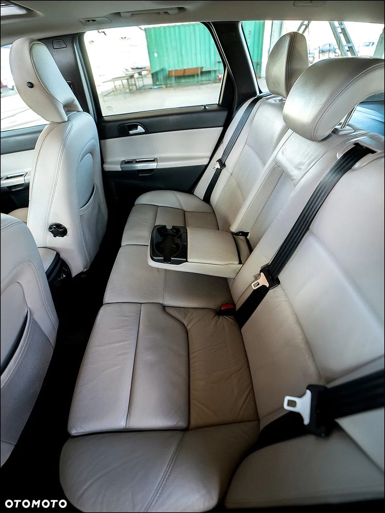 Volvo V50 - 29