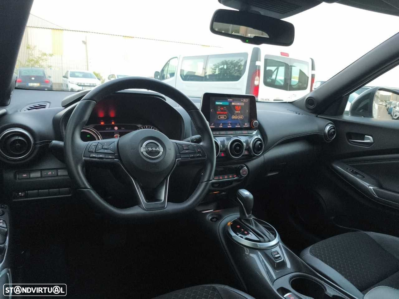 Nissan Juke 1.6 Hybrid Tekna TwoTone T - 11