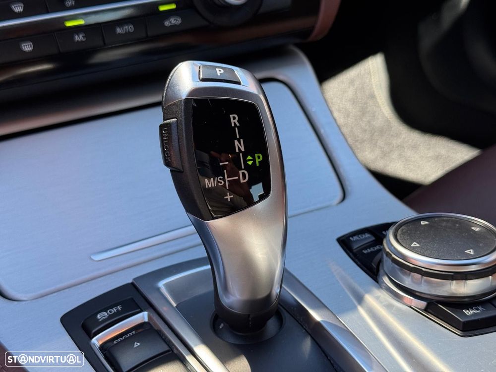BMW 520 d Line Luxury Auto - 13