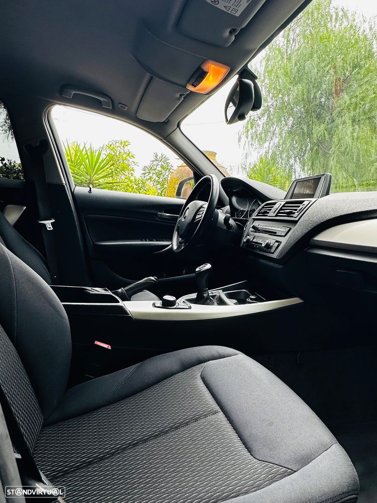 BMW 116 d EfficientDynamics Edition Sport Line - 24