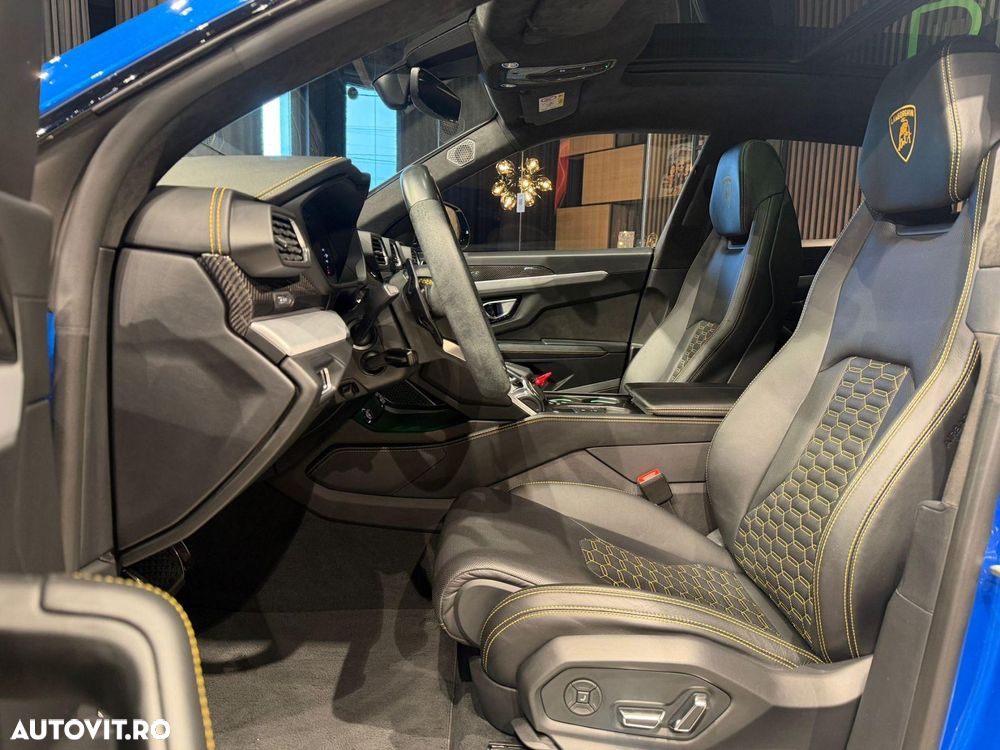 Lamborghini URUS - 21