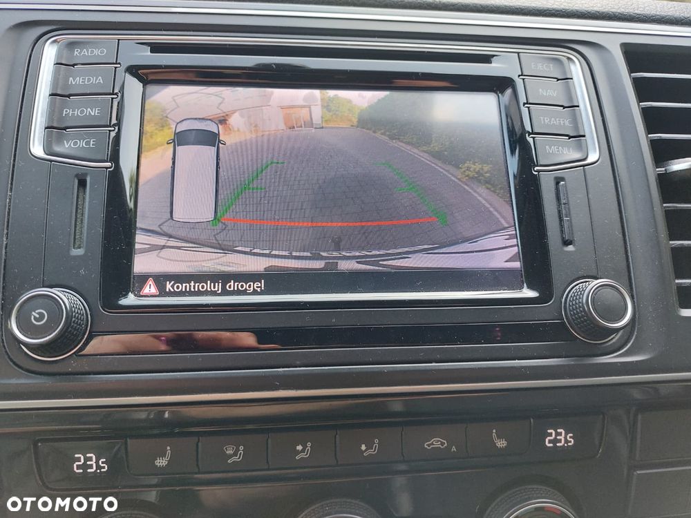 Volkswagen Multivan 2.0 TDI L1 Highline DSG - 25