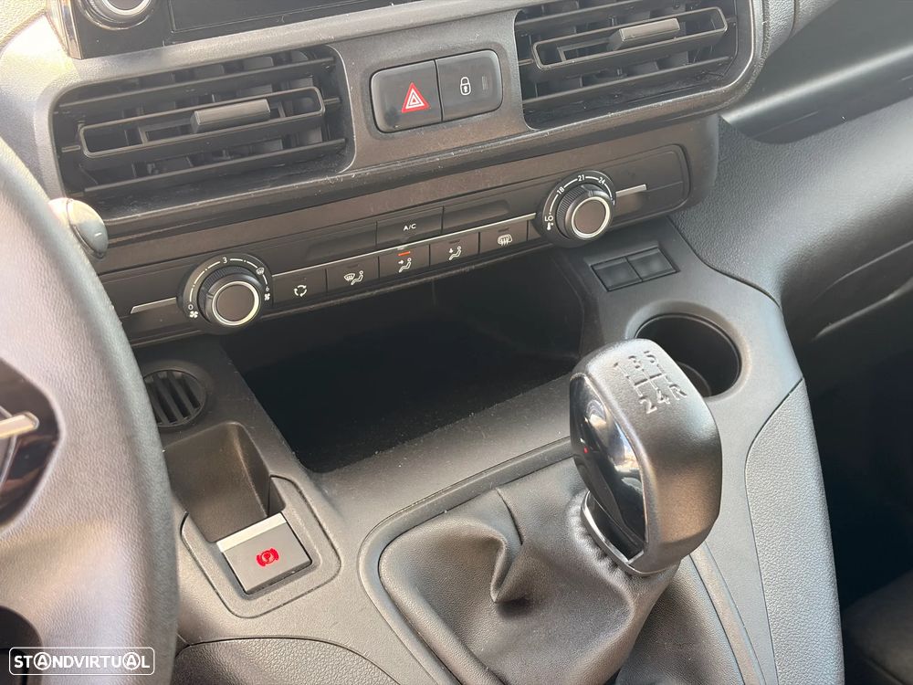 Peugeot Partner - 13