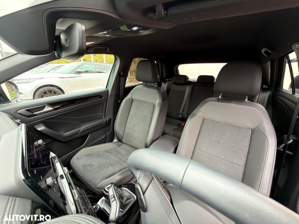 Volkswagen T-Roc - 23