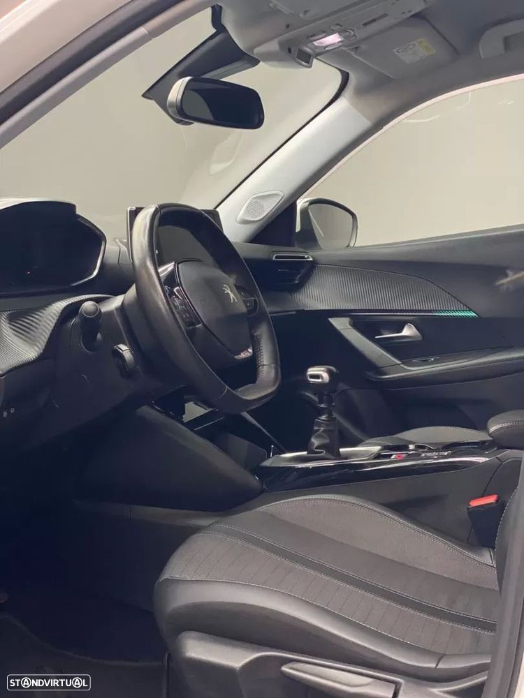 Peugeot 2008 - 10